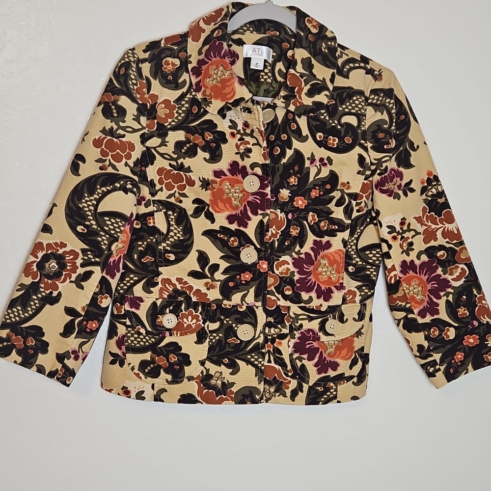ALT Studio | Large Floral Print Blazer